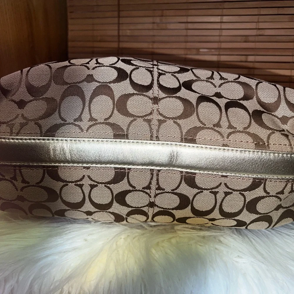 COACH Penelope Signature C Bag - Picture 4 of 12